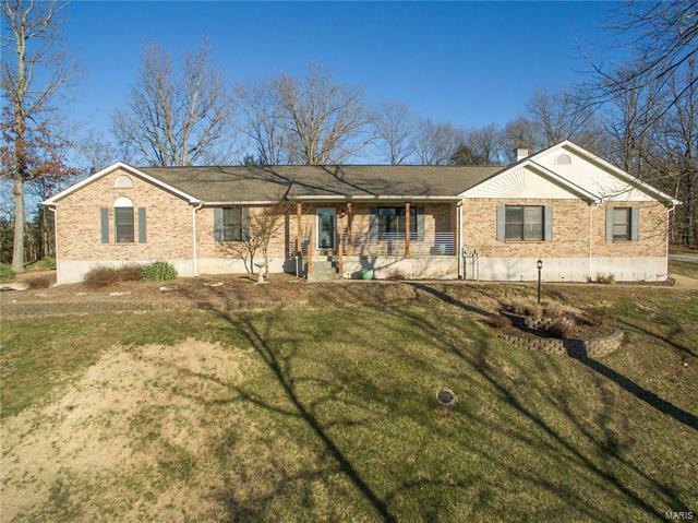 Property Photo: 3152 Burning Tree 63028