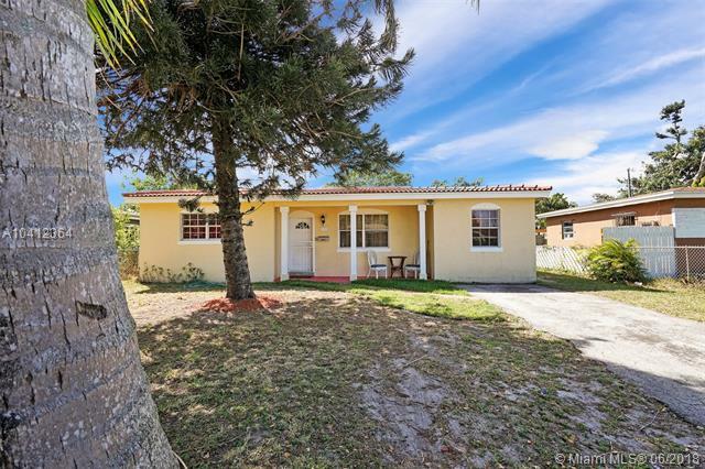 Property Photo:  3210 SW 65th Ave  FL 33023 