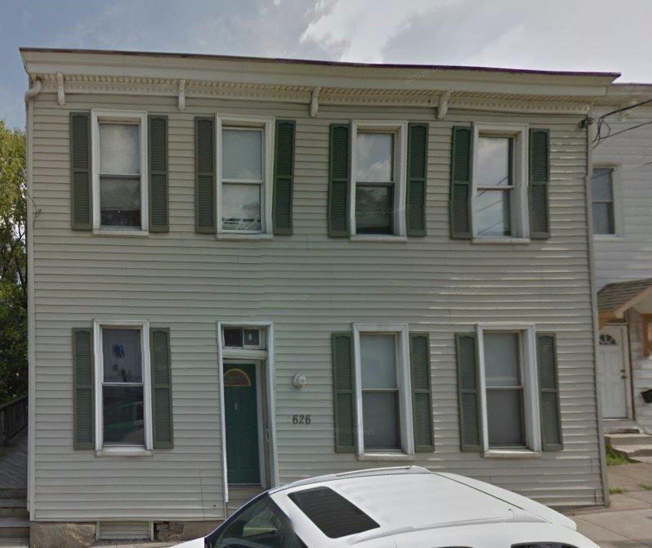 Property Photo: 4626 Vine Street OH 45217