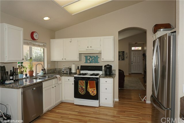 Property Photo:  43126 Camino Casillas  CA 92592 