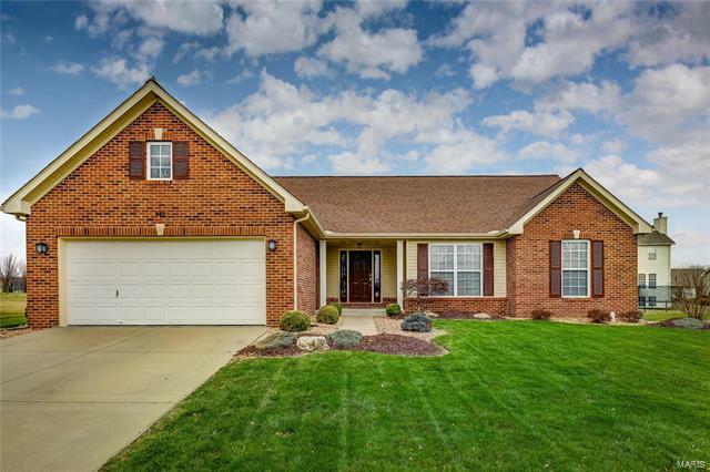Property Photo: 905 Coreopsis Court 62269