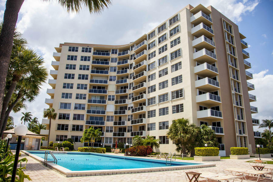 Property Photo: 2800 N Flagler Drive 614 FL 33407