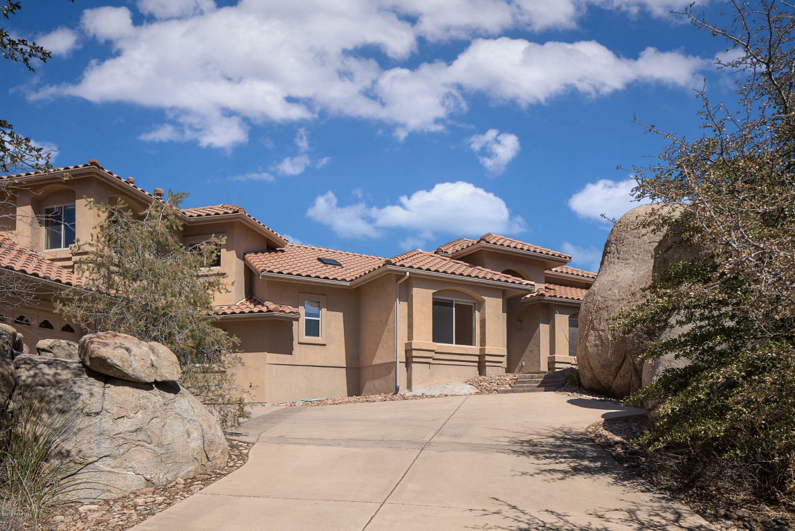 Property Photo:  2983 La Questa  AZ 86305 