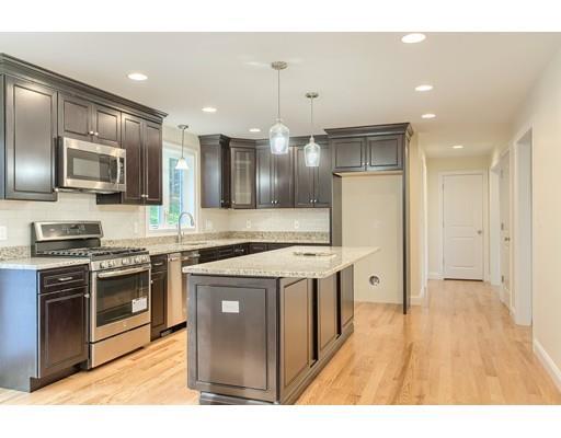 Property Photo: 10 Green Meadow Dr MA 01887