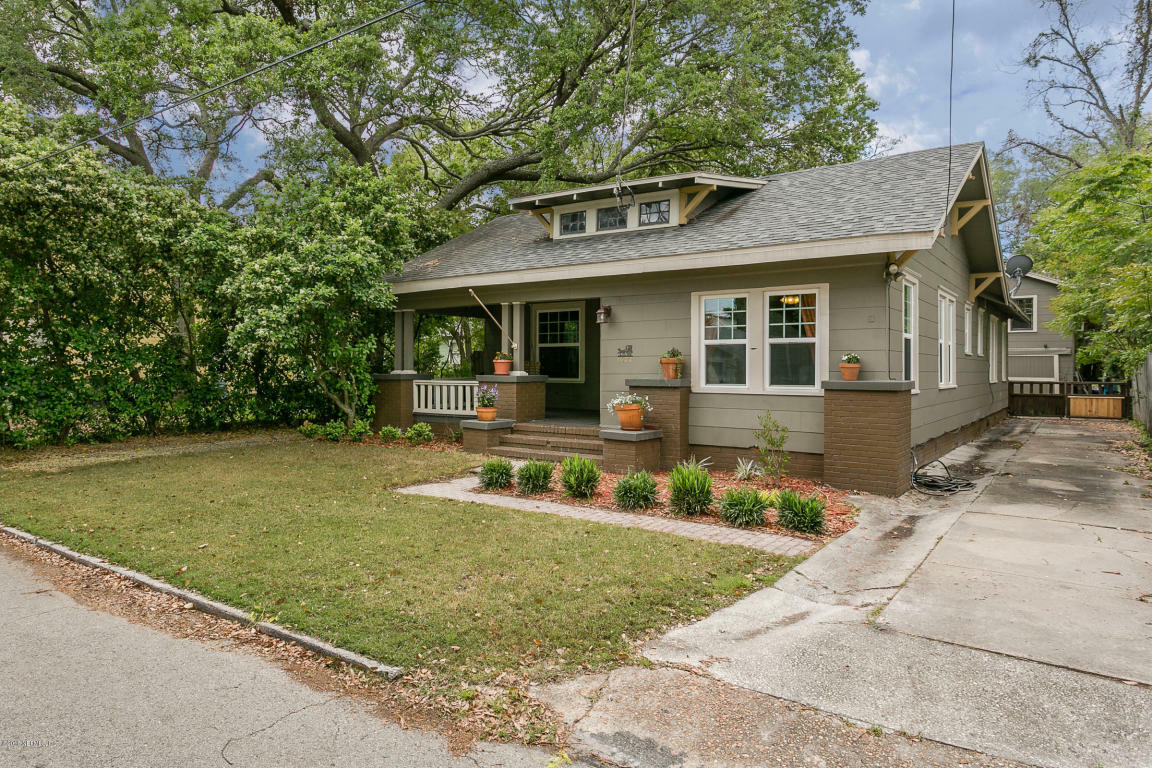 Property Photo: 1622 Minerva Avenue FL 32207