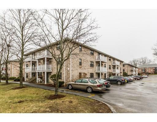 Property Photo: 10 Kenmar Dr 28 MA 01821