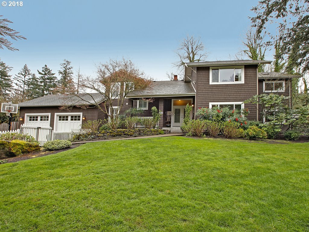Property Photo: 13740 Fielding Rd OR 97034