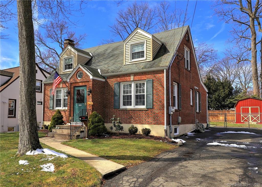 Property Photo:  32 Milton Avenue  CT 06516 