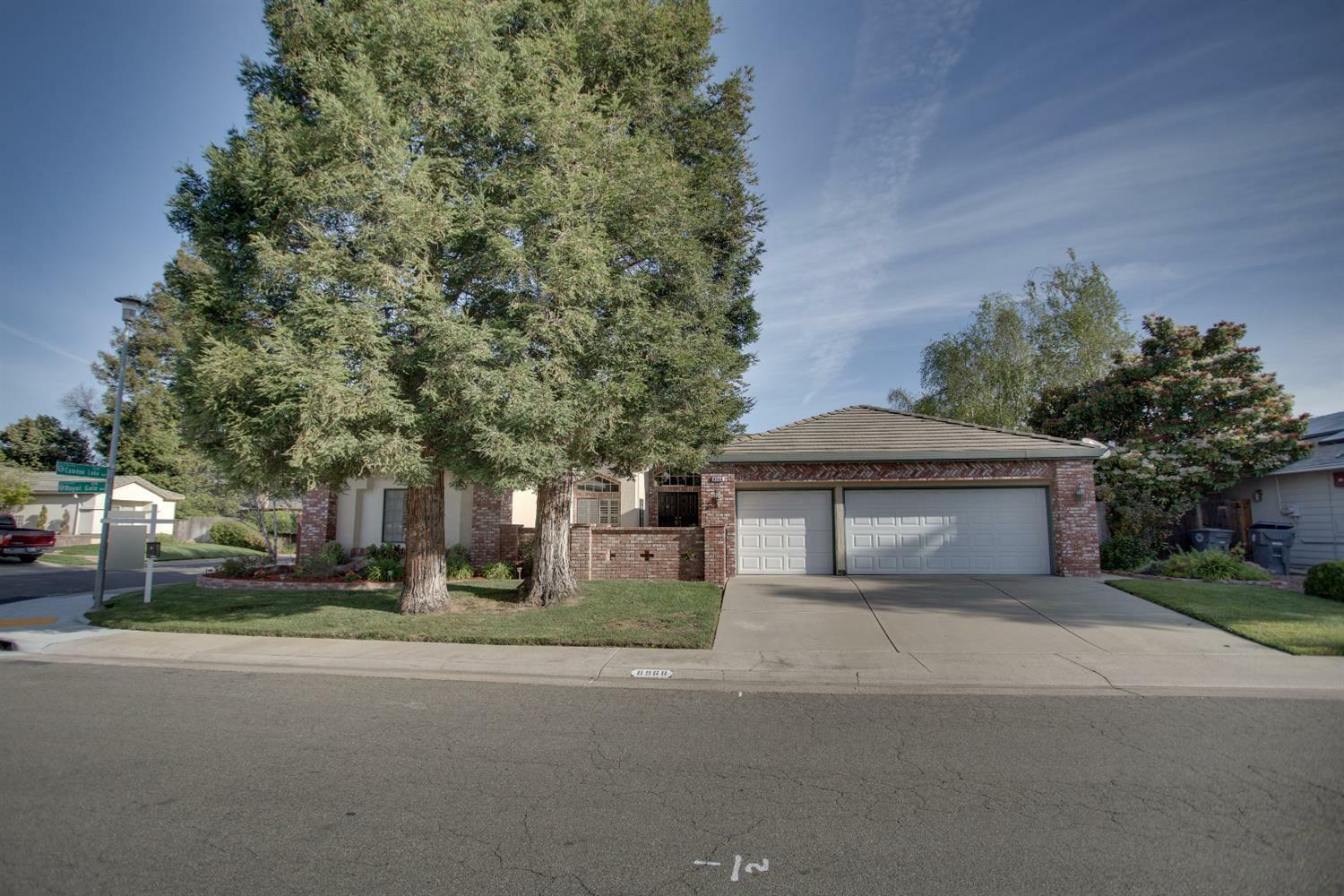 Property Photo:  8968 Royal Gate Way  CA 95624 