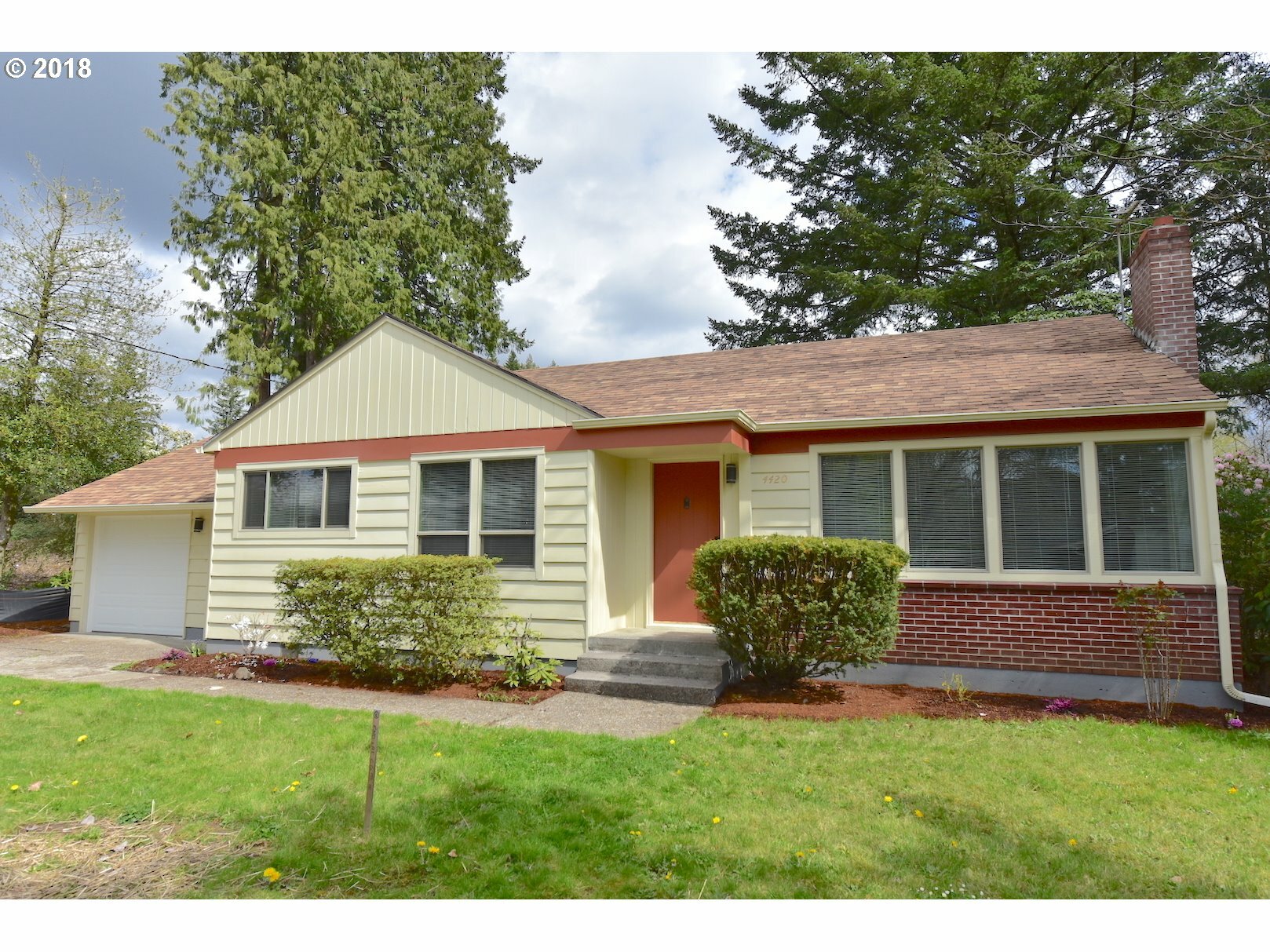 Property Photo:  4420 SW 103rd Ave  OR 97005 