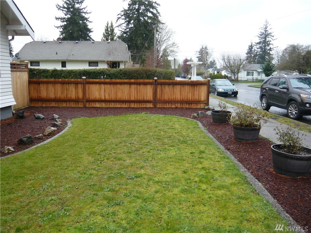 Property Photo: 4422 S Reade Street WA 98409