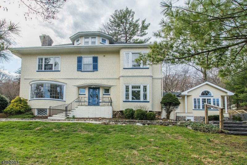 Property Photo: 21 Hoburg Pl NJ 07042
