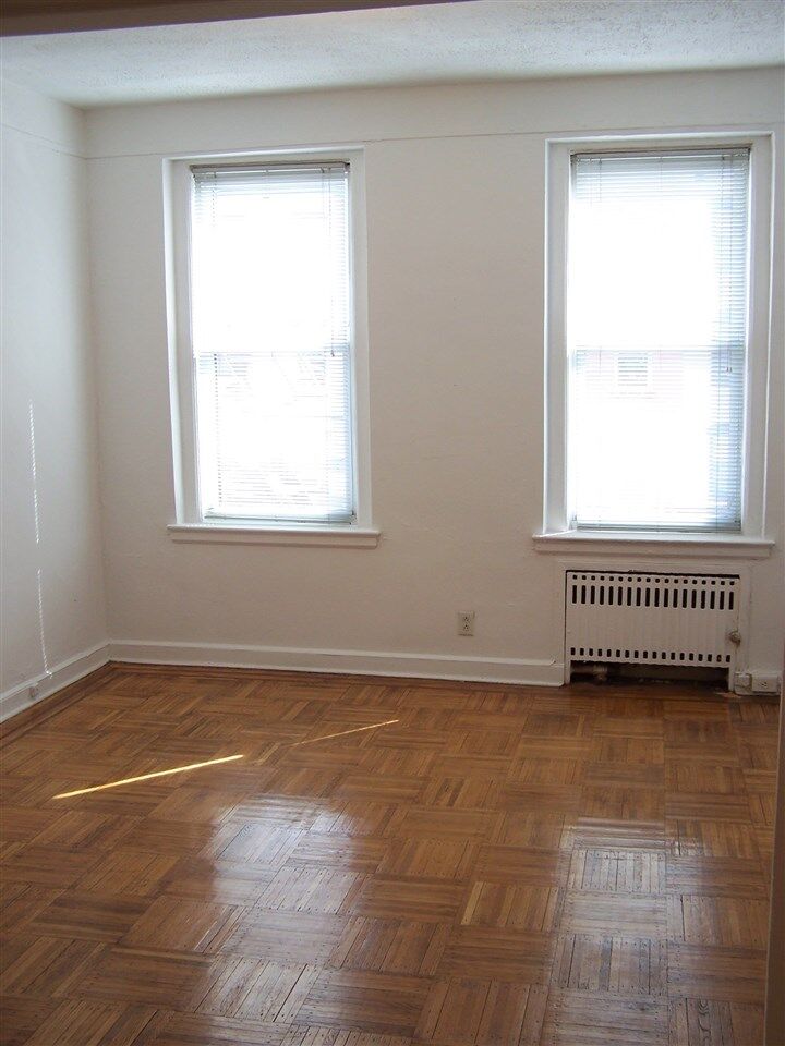 Property Photo: 410 Washington St 4 NJ 07030