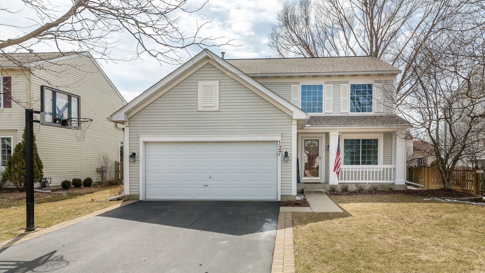 Property Photo:  127 Bay View Lane  IL 60030 
