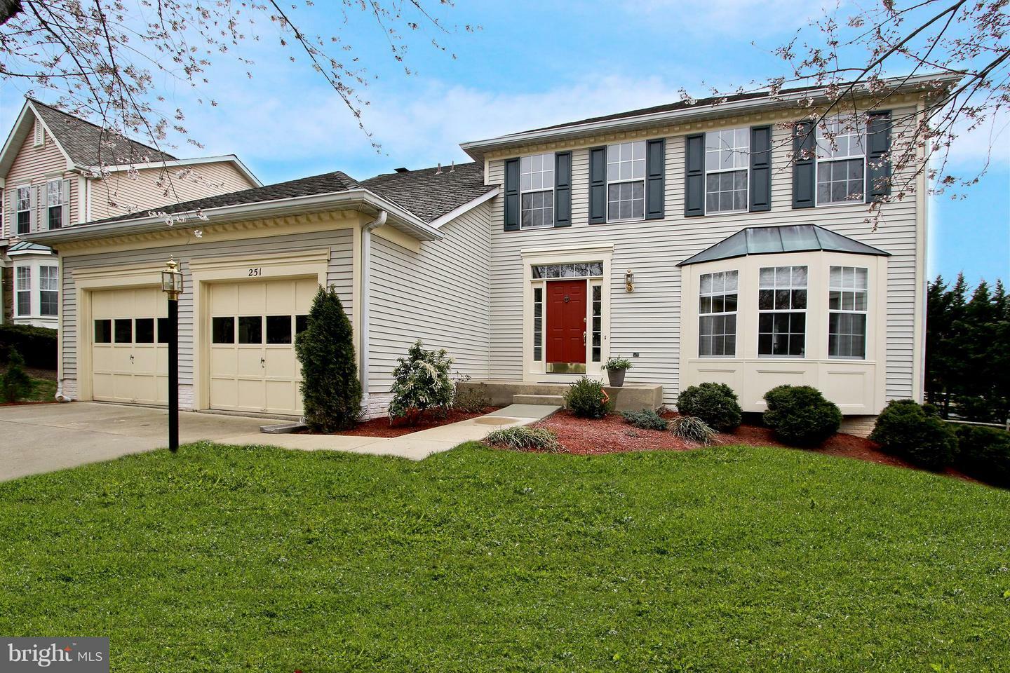 Property Photo:  251 Grange Hall Drive  MD 20877 