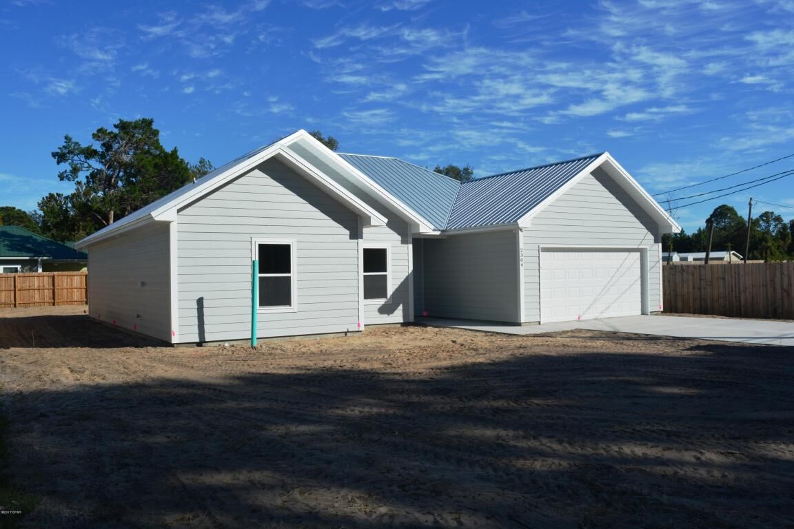 Property Photo: 2304 Anne Avenue FL 32408