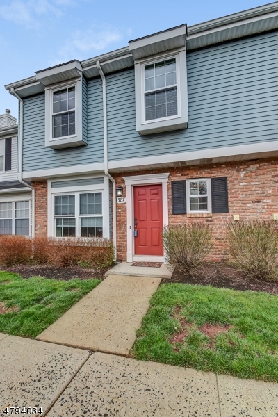 Property Photo:  387 Inwood Ct  NJ 08873 