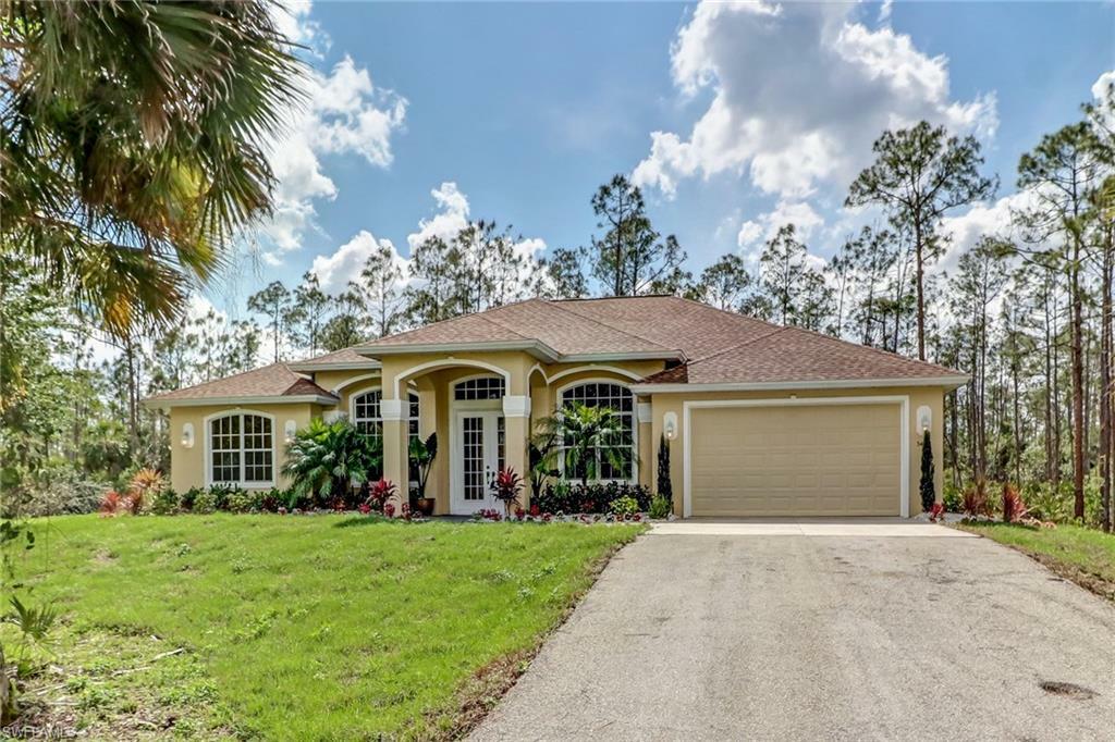 Property Photo:  545 Desoto Blvd  FL 34120 