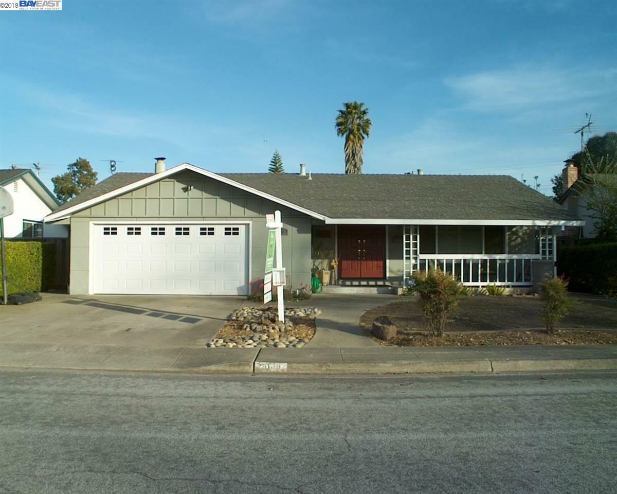 Property Photo:  4618 Hampshire Way  CA 94538 