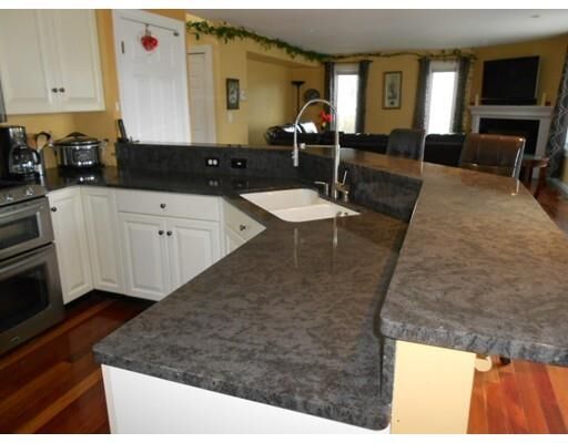 Property Photo:  8 Saddle Hill Dr  MA 01532 