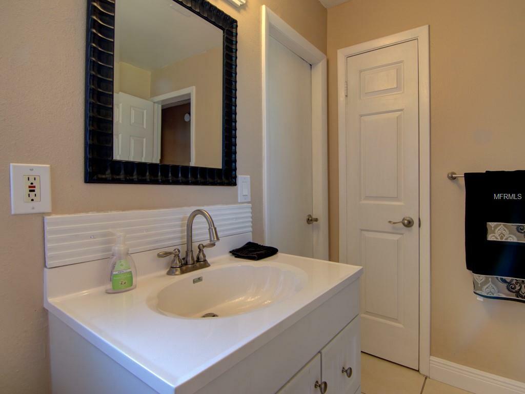 Property Photo: 361 Diane Court FL 32707