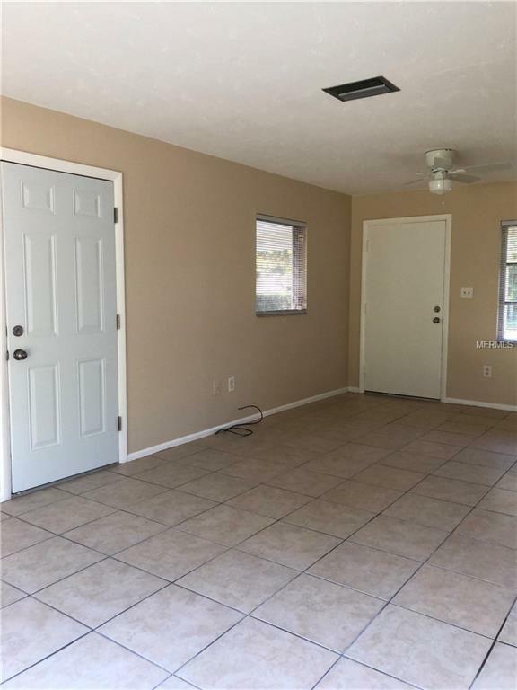 Property Photo:  18 W Nightingale Street  FL 32712 