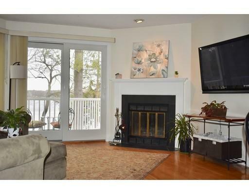 Property Photo: 29 Pointe Rok Dr 29 MA 01604