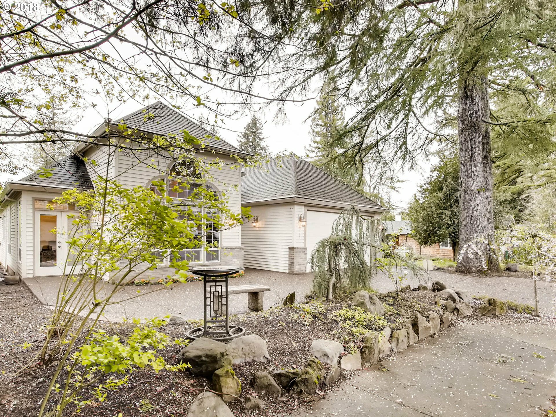 Property Photo:  7107 SW 78th Ave  OR 97223 