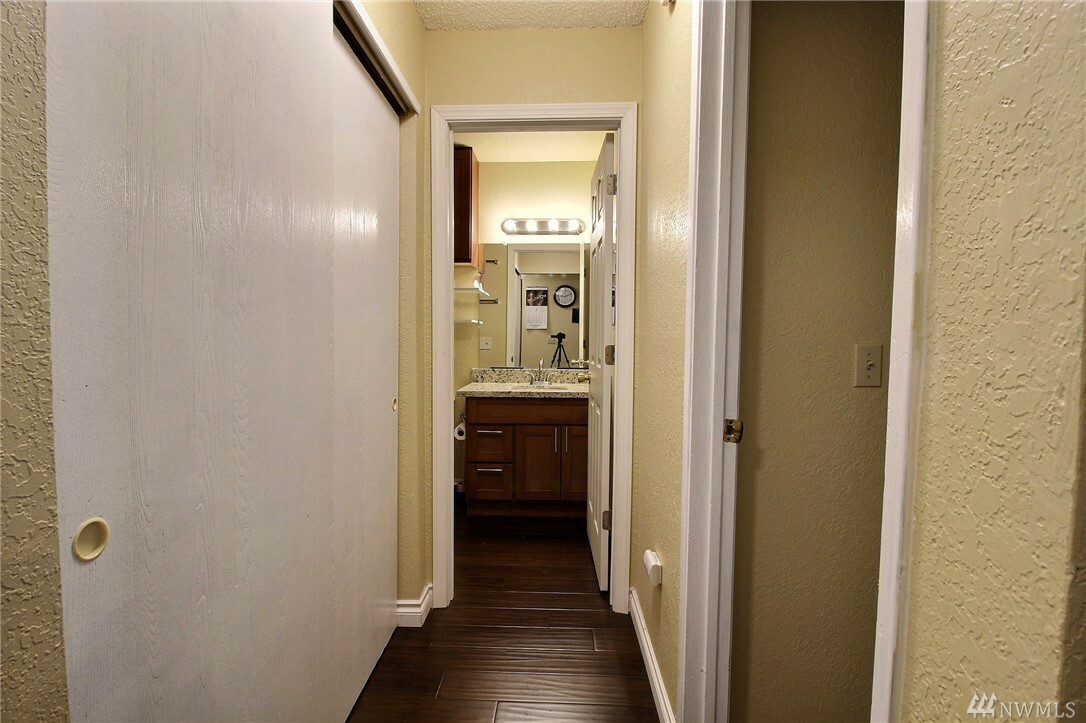 Property Photo: 33031 18th Ave S D206 WA 98003