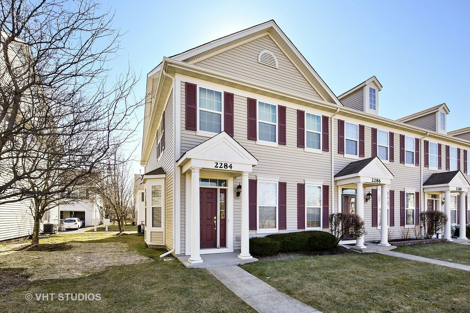 Property Photo:  2284 Georgetown Circle  IL 60503 