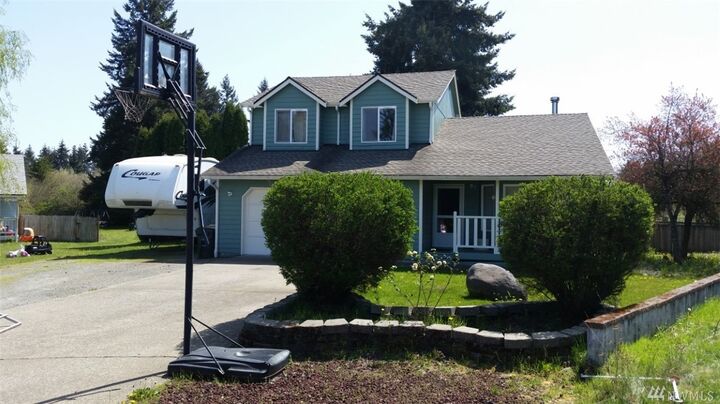 Property Photo:  16404 84th Ct SE  WA 98597 