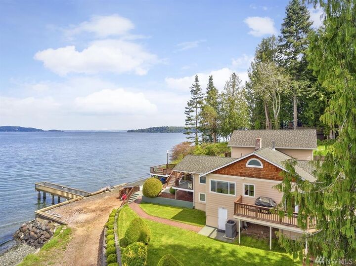 Property Photo: 8727 SE John Street WA 98366