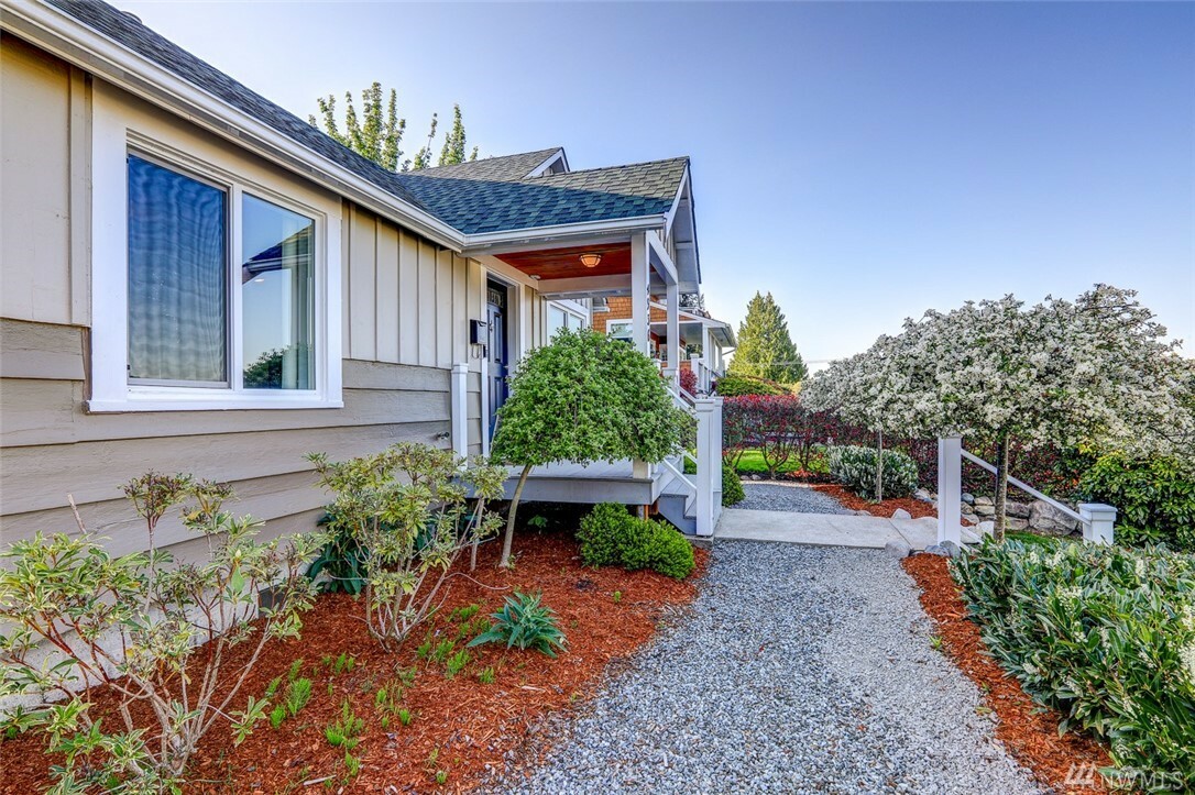 Property Photo:  4936 N Defiance St  WA 98407 