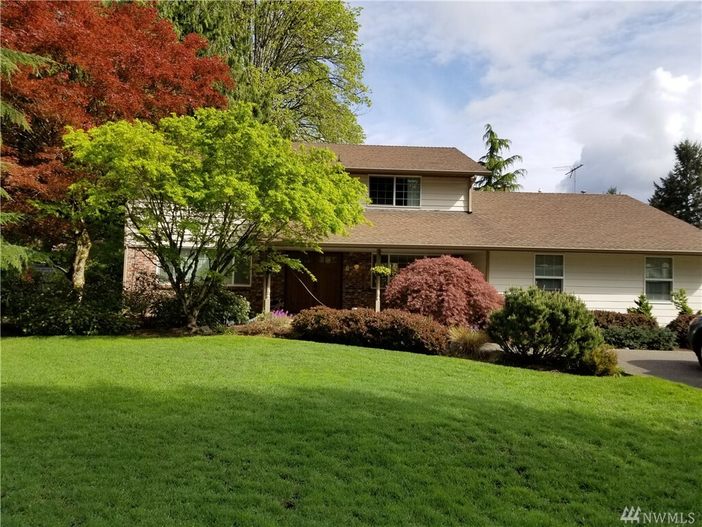 Property Photo: 12440 SE 235th St WA 98031