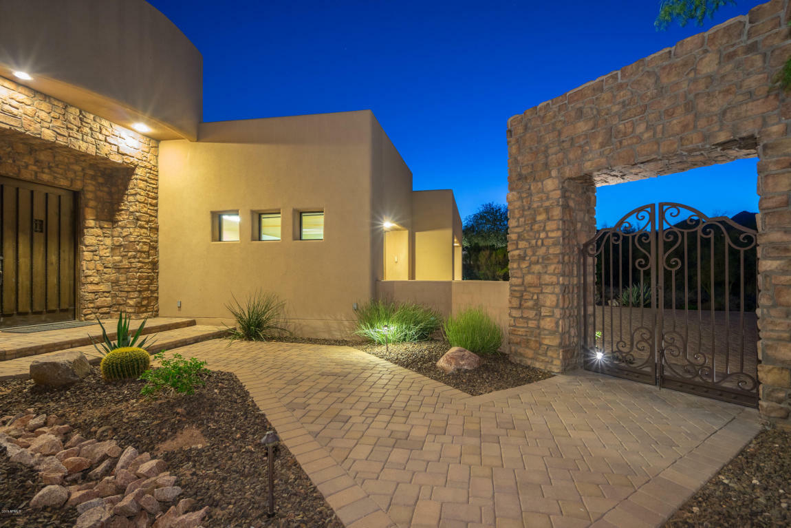 Property Photo:  14819 E Paradise Drive  AZ 85268 