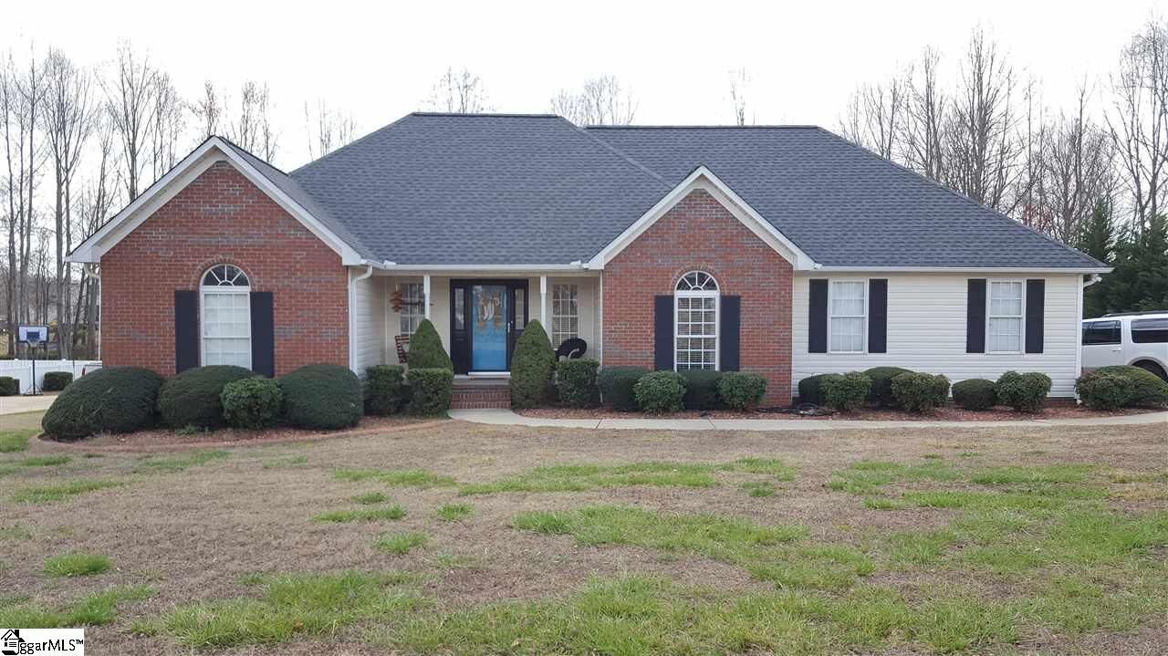 Property Photo: 244 Breckenridge Drive SC 29349