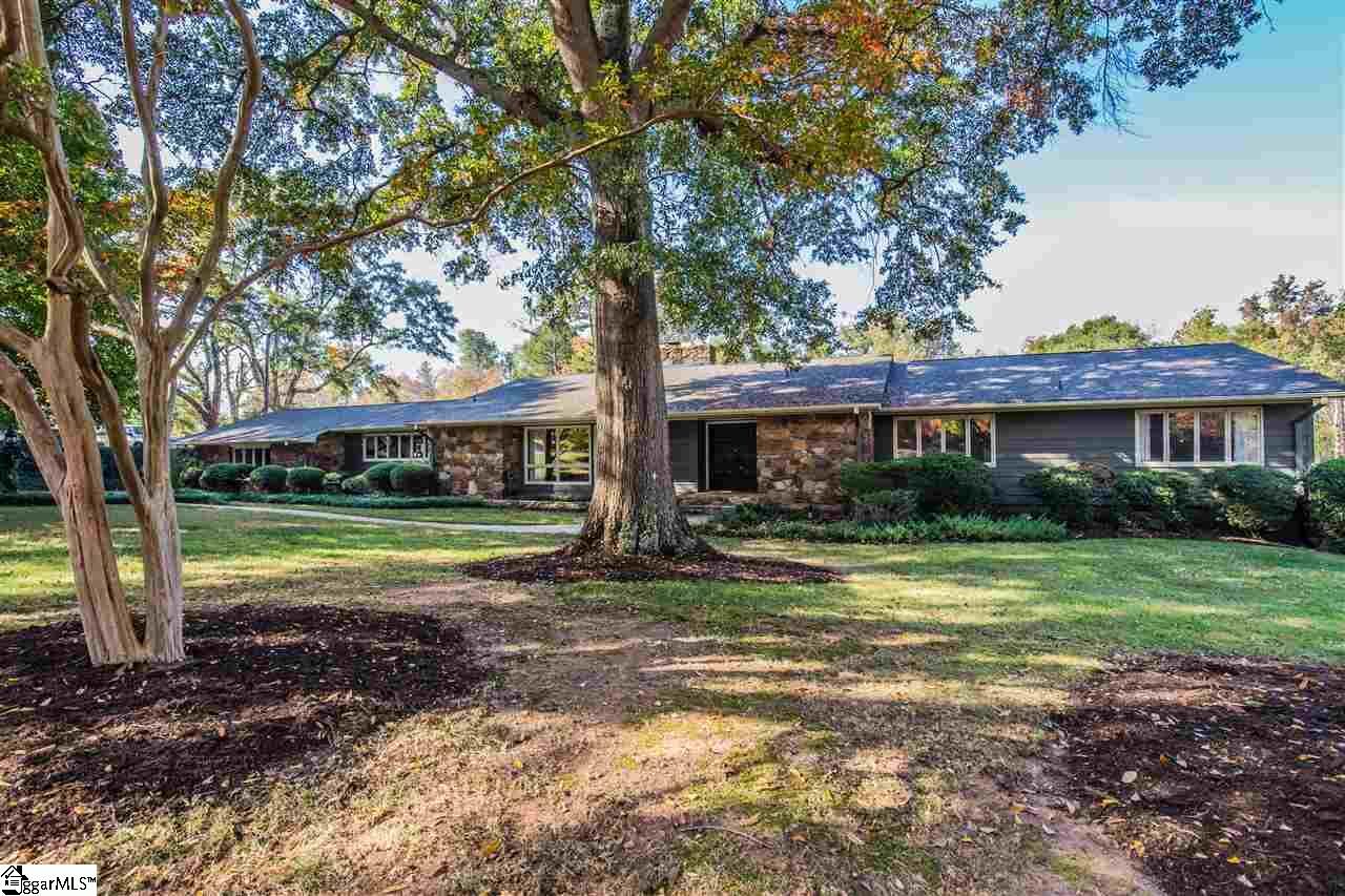 Property Photo:  10 Montrose Drive  SC 29607