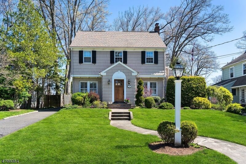 Property Photo: 716 Forest Ave NJ 07090