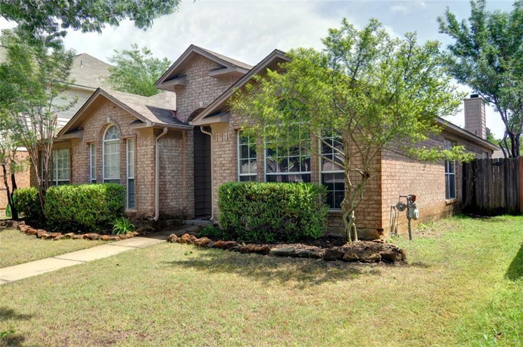 Property Photo:  4804 Grant Park Avenue  TX 76137 