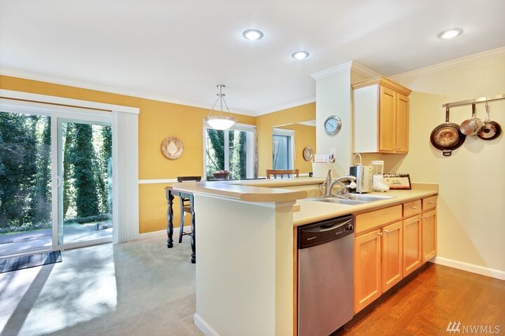 Property Photo: 31500 33rd Place SW E101 WA 98023