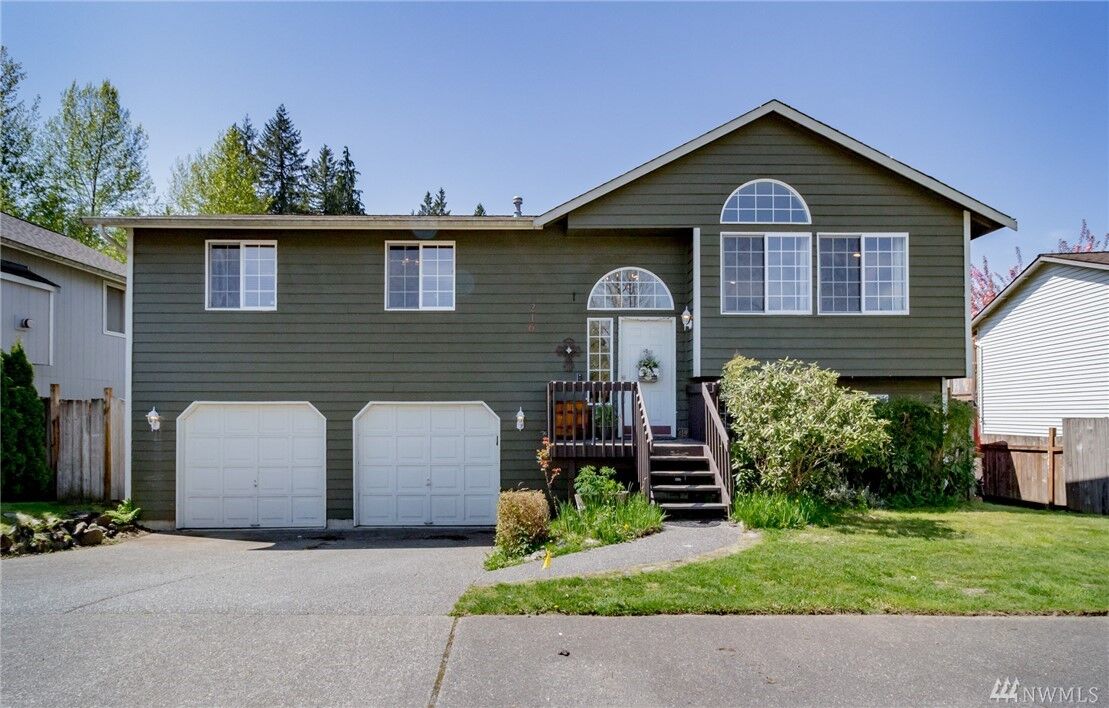 Property Photo:  216 Noble Wy  WA 98252 