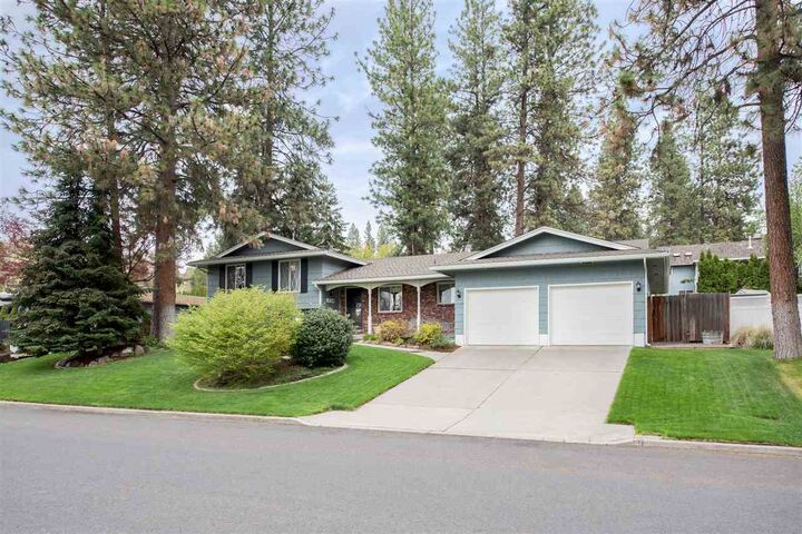 10124 N Larchwood St  Spokane WA 99208-8660 photo