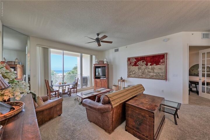 Property Photo: 10 Papaya Street 305 FL 33767