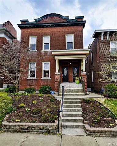 Property Photo: 3884 Connecticut Street 63116