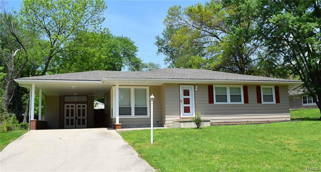 Property Photo: 6105 Warren 62223