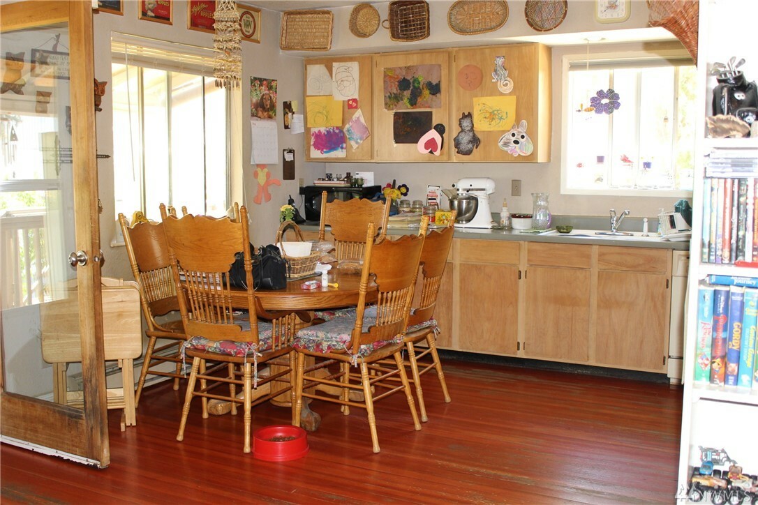 Property Photo: 510 Rock Island Rd WA 98802