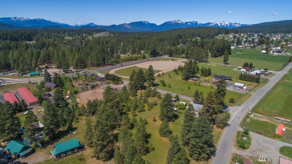 Property Photo:  180 No. 245 Rd  WA 98941 