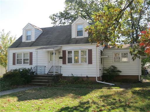 Property Photo:  190 Woodland Avenue  NJ 08863 