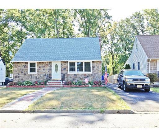 Property Photo:  510 Jansen Avenue  NJ 07001 