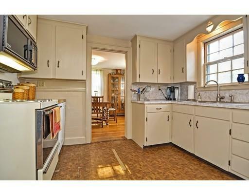Property Photo:  4 Beech Circle  MA 01810 